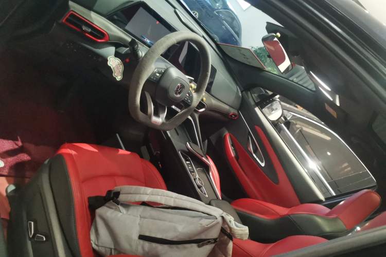 Used Changan UNI-T 2020 1.5T Prestige Version
