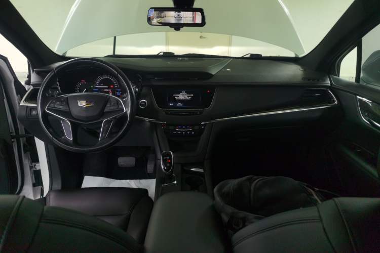 Used Cadillac XT5 2018 28E Four-Wheel Drive Tech Version