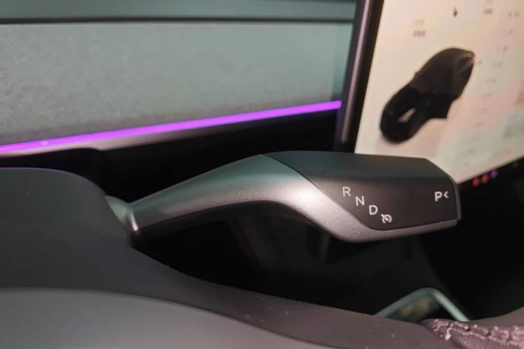 Used Tesla Model Y 2023 Rear-Wheel-Drive Version