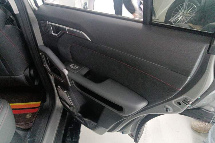 Used Jetour Traveler 2023 1.5T Two-Wheel Drive Discovery PRO
