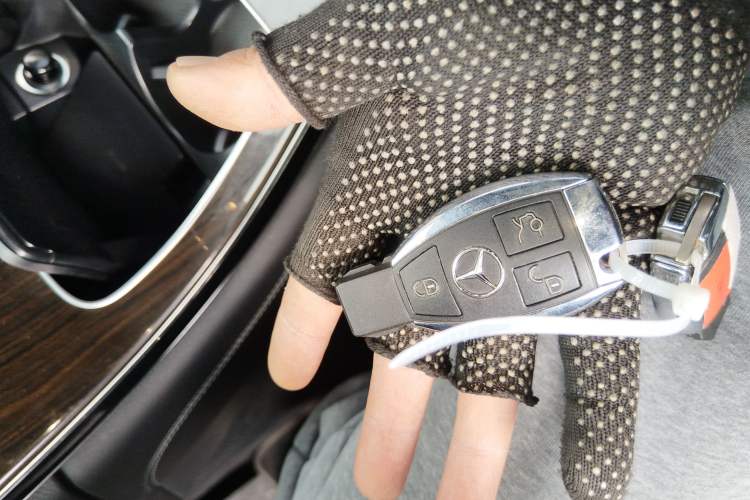 Used Mercedes-Benz GLC 2017 GLC 260 4MATIC Luxury Model