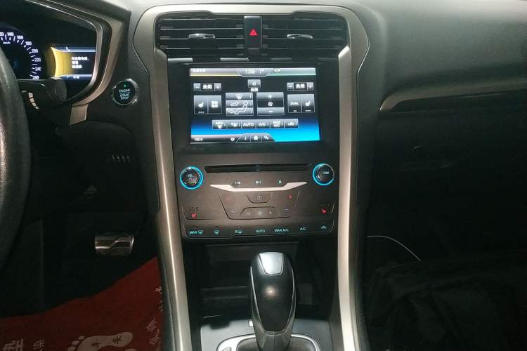 Used Ford Mondeo 2013 2.0L GTDi 200 Luxury Model