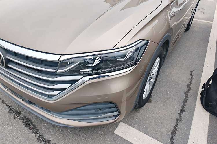 Used Volkswagen Viloran 2020 330TSI Business Edition
