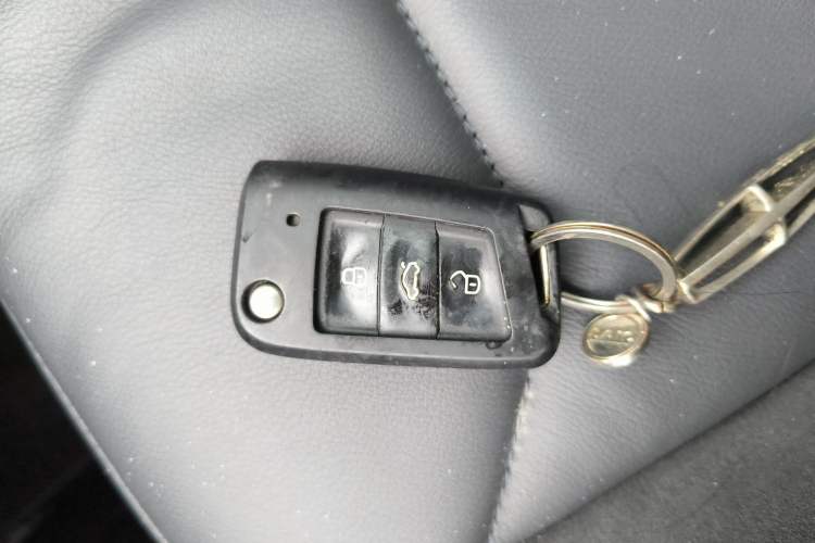 Used Volkswagen Tiguan L 2021 330TSI Automatic Two-Wheel Drive R-Line Enhanced Edition
