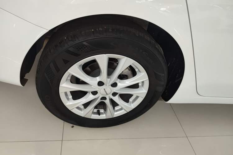 Used Roewe i5 2023 1.5L Manual Comfort Edition
