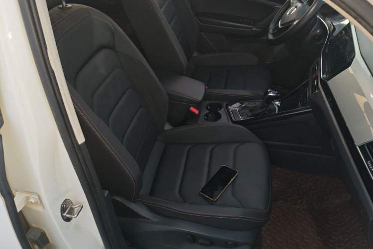 Used Volkswagen Tayron 2020 330TSI Two-Wheel Drive Luxury Smart Connectivity Version
