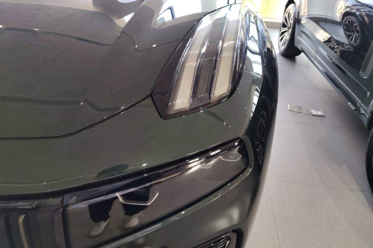 Used Lynk & Co 09 EM-P 2024 2.0TD EM-P Four-Wheel Drive ULTRA Six-Seater
