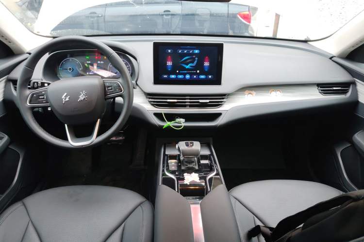 Used Hongqi E-QM5 2023 620km PLUS
