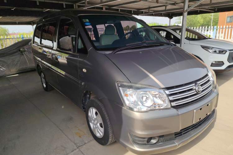 Used FORTHING Lingzhi 2018 M3 1.5L 5-Seat Base Model
