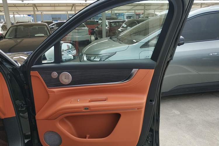 Used Hima AITO M9 2024 Range-Extended Max Edition 42 kWh 6-Seater Version
