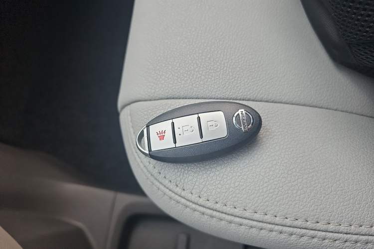 Used Nissan NV200 2018 1.6L CVT Luxury Model
