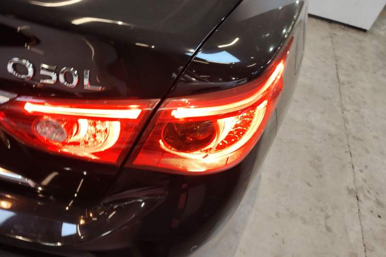 Used Infiniti Q50L 2016 2.0T Ambition Edition
