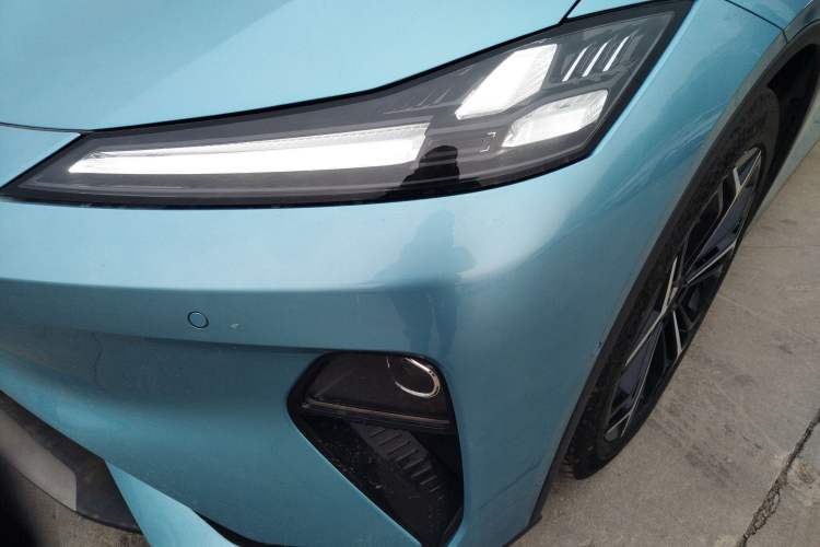 Used  L07 2024 230Max Qiankun Intelligent Driving ADS SE Range-Extended Version
