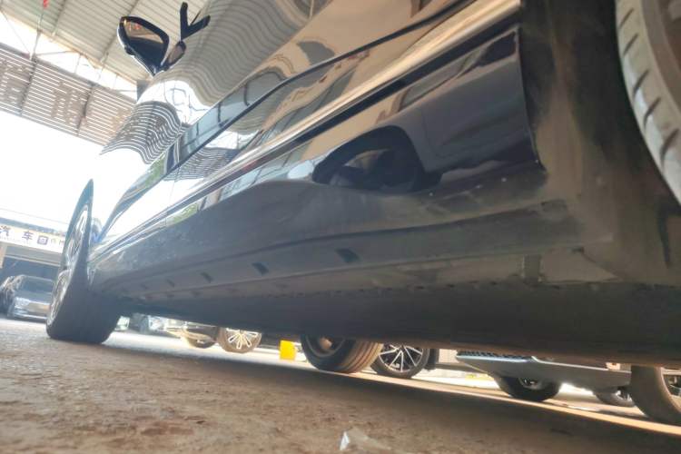 Used  eπ008 2025 636Ultra Smart Drive Version 5 Seats