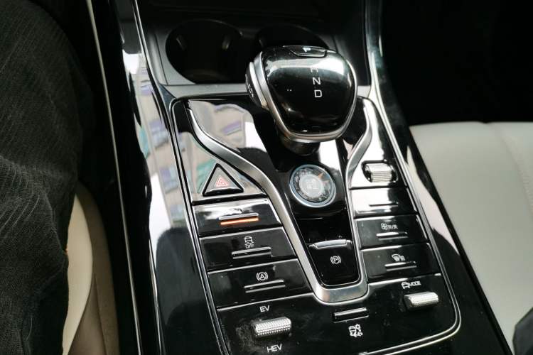 Used BYD Qin PLUS 2024 HONOR Edition DM-i 55KM Leading Model
