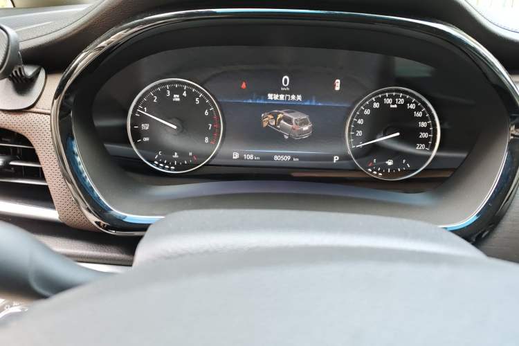 Used Buick GL8 2021 Land Cruiser Executive Class 652T Luxury Model
