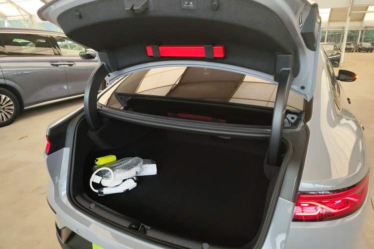 Used BYD Han 2025 DM-i Intelligent Driving Edition 125KM LiDAR Flagship Model
