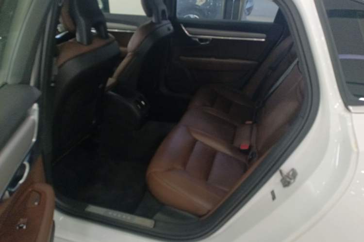 Used Volvo S90 2018 T4 Zhiyi Edition