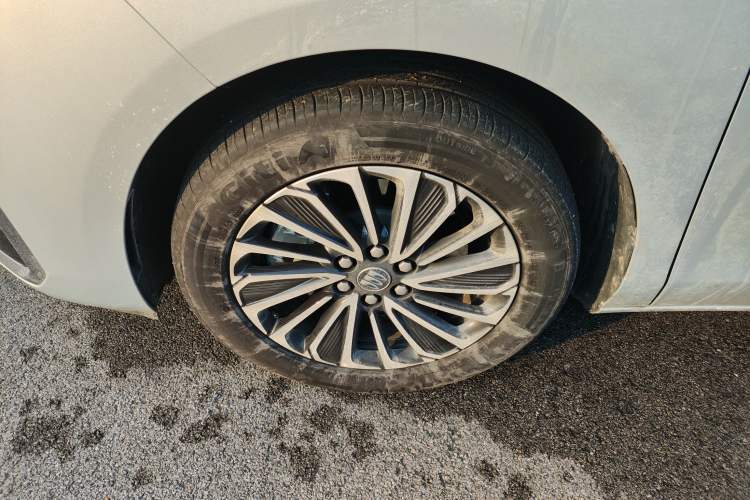 Used Buick GL8 New Energy 2025 Lu Shang Luxury Edition 7-Seater