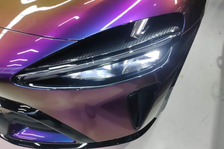 Used  YU7 2025 Ultra-Long Range High-Performance All-Wheel-Drive Max Edition
