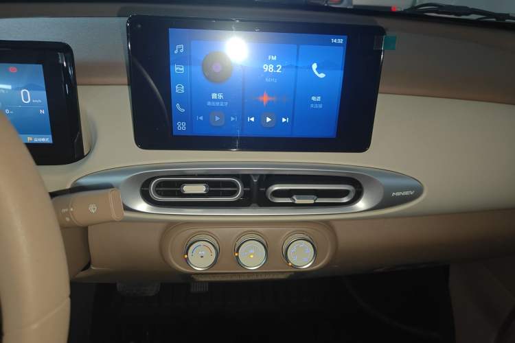 Used Wuling Hongguang MINIEV 2025 Four-Door Version Premium Edition
