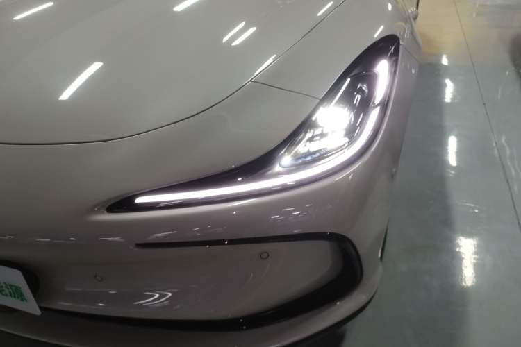 Used  L6 2024 Max Extended-Range Version
