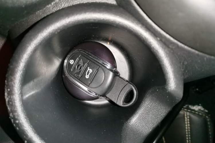 Used  MINI 2019 2.0T COOPER S Racing Driver
