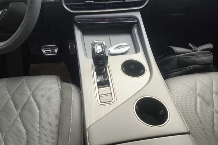 Used JETOUR Shanhai Shanhai L9 2024 1.5TD 2DHT Pro 7-Seater
