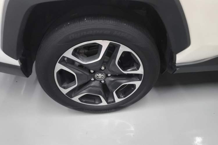 Used Toyota RAV4 2020 2.0L CVT Two-Wheel Drive Prestige Edition
