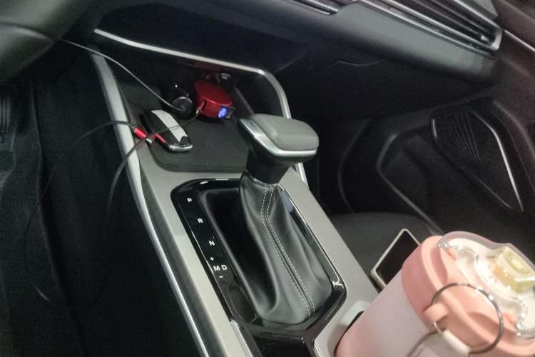 Used Geely Auto Emgrand 2023 4th Generation Champion Edition 1.5L CVT Prestige Model
