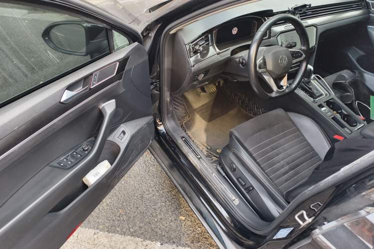 Used Volkswagen Magotan 2021 330TSI DSG 30th Anniversary Edition
