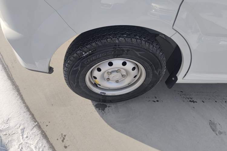 Used Dongfeng Yufeng EM27 2024 EM27L BYD CATL 41.86 kWh
