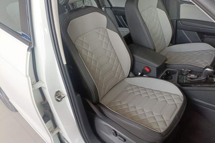 Used Volkswagen Tayron 2024 380TSI Four-Wheel Drive R-Line High-Energy Version
