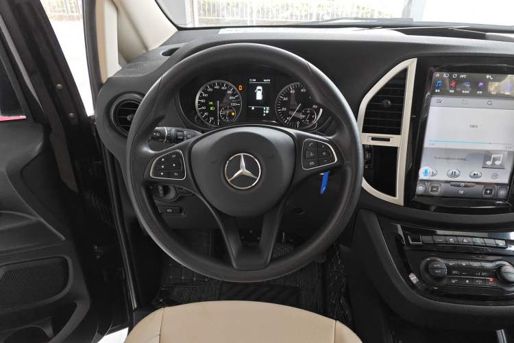 Used Mercedes-Benz Vito 2018 2.0T Elite Version 7 Seats China VI Emission Standard