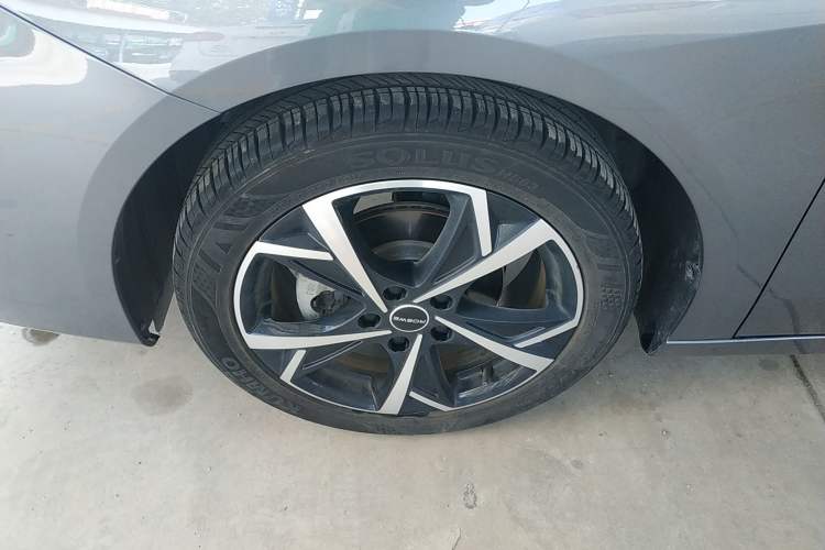 Used Roewe i5 2023 1.5L CVT Luxury Edition
