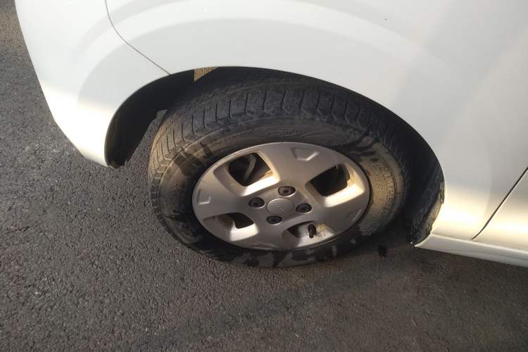 Used Roewe Clever 2021 302 km New Four-Seater Super-Efficient Version