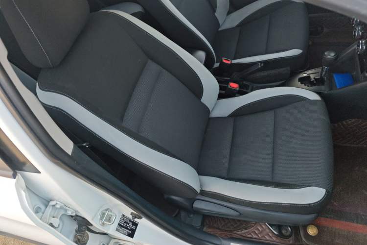 Used Toyota YARiS L 2021 X-Trail 1.5L CVT Leading Edition
