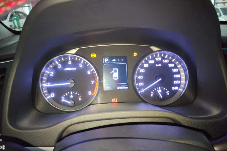 Used Hyundai Elantra (6th Generation / Lingdong) 2016 1.6L Automatic ZhiXuan – Elite Version