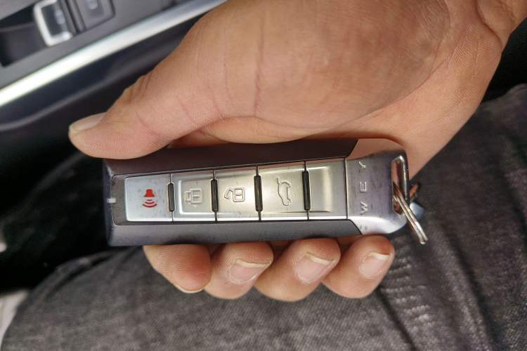 Used Wey VV5 2017 2.0T Ultra-Luxury Version
