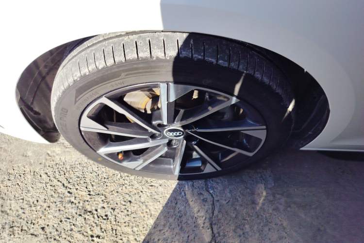 Used Audi A4L 2023 40 TFSI Luxury Dynamic Model
