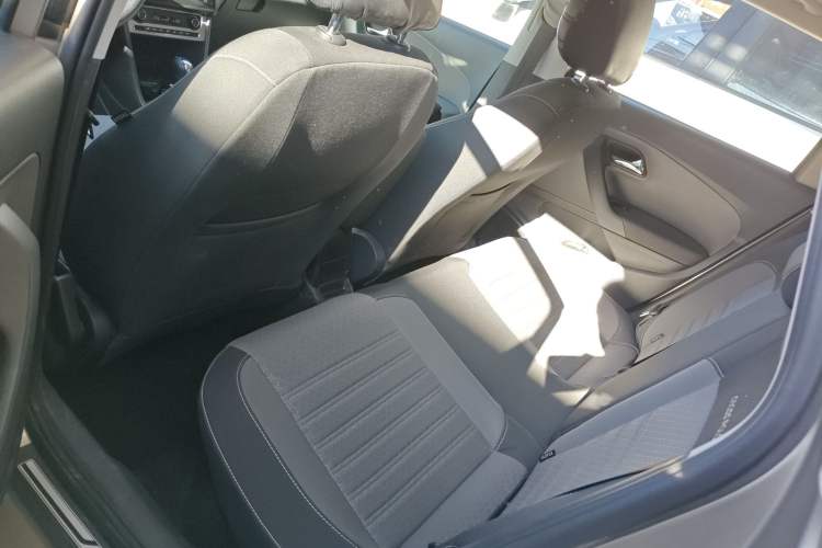 Used Volkswagen Polo 2014 1.6L Cross Polo Automatic