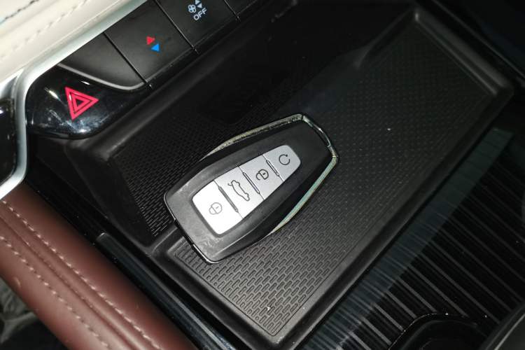 Used Geely Auto Monjaro L 2021 2.0TD DCT EVO Two-Wheel Drive Smart Luxury Version
