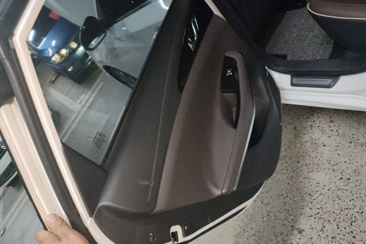 Used Changan Raeton CC 2018 1.5T Automatic Haoya Model China V Standard
