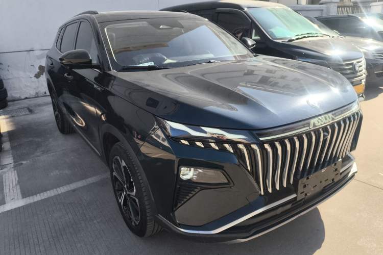 Used Dongfeng Aeolus Huge 2022 Mach Dual-Motor 1.5T MHD Dare-to-Dream Edition