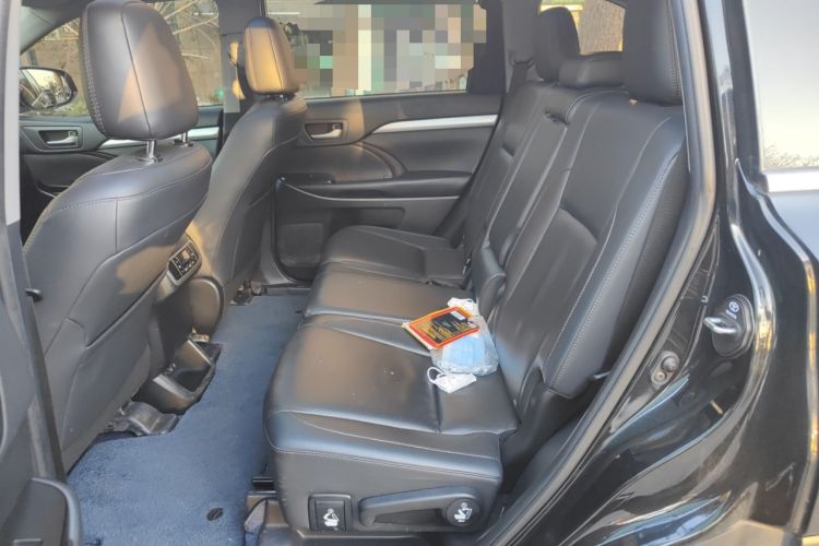 Used Toyota Highlander 2018 2.0T Four-Wheel Drive Prestige Version 7 Seats China V Emission Standard
