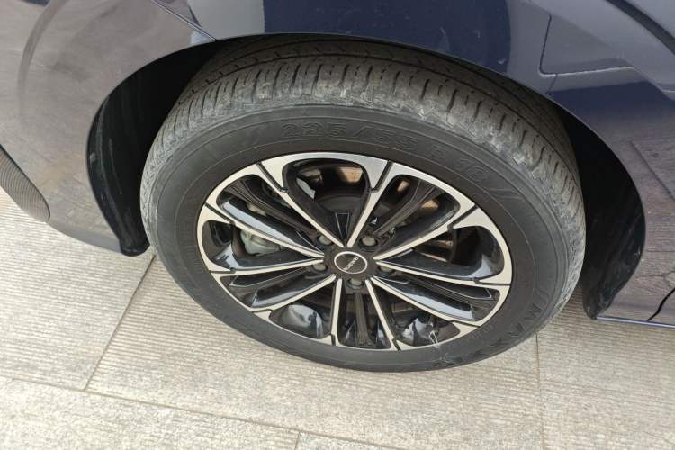 Used Roewe iMAX8 2022 400TGI Flagship Edition
