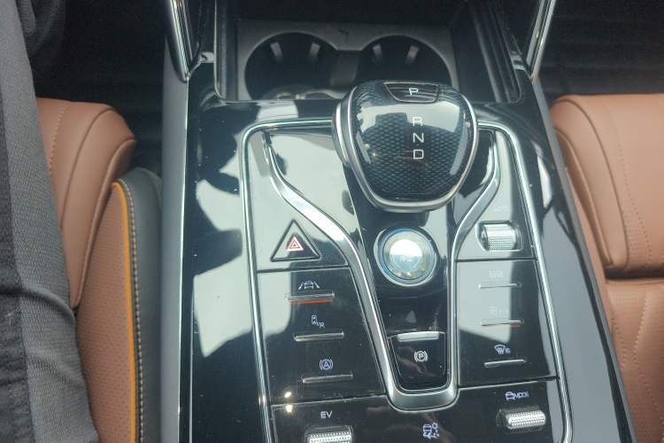 Used BYD Tang New Energy 2023 DM-i Champion Edition 112KM Prestige Model