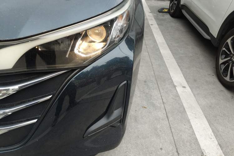 Used GAC Trumpchi M6 2019 270T DCT Elite Edition (7-seater) China VI