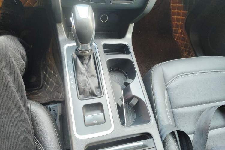 Used Ford Kuga 2019 EcoBoost 180 Two-Wheel-Drive Platinum Edition China VI Standard