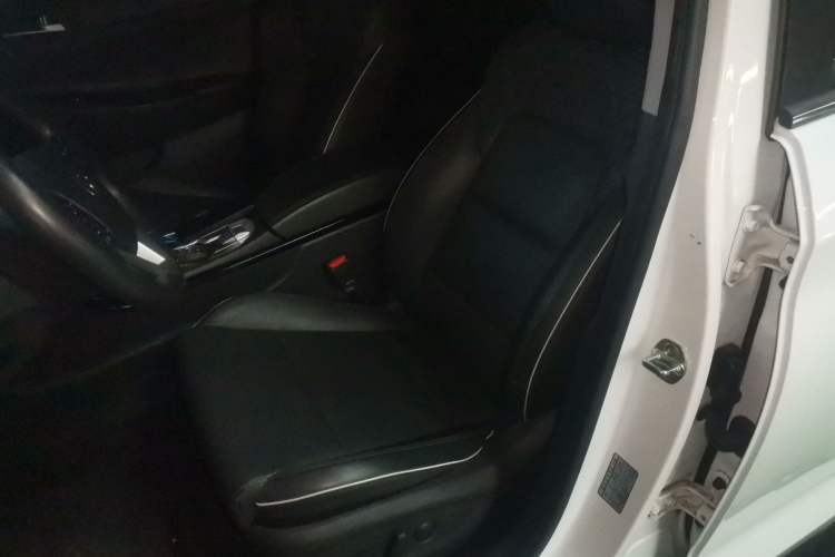 Used Hyundai Tucson 2019 280TGDi Dual-Clutch Two-Wheel Drive Fashion Edition China VI Standard
